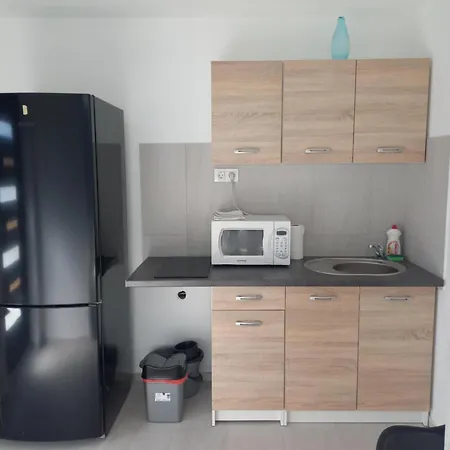 Bb64 Apartmanhaz Bekescsaba