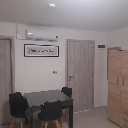 Bb64 Apartmanhaz Appartamento *