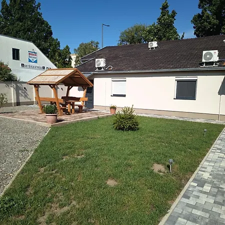 Bb64 Apartmanhaz Bekescsaba